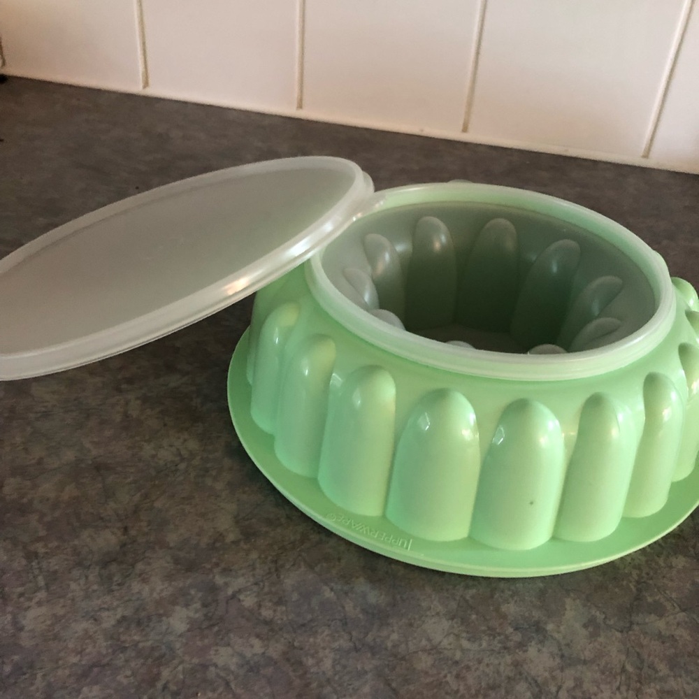 70's Green Tupperware Jello Mold - Jellied Salad Mold - Jello Salad Mold